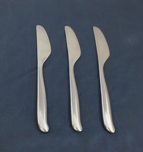 LAUFFER Edelstahl DESIGN 2 (Germany), 3 Tafelmesser, satiniert & hell! LotAe3 - Bild 1 von 2