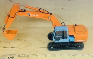 SH HITACHI EX 200 LANDY BAGGER MASSSTAB 1:40 TOP - Bild 1 von 6
