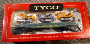 TYCO Skid Flat 351A:300 W/3 Tractors Western Maryland Flat Car HO Scale 1:87 New - Picture 1 of 3