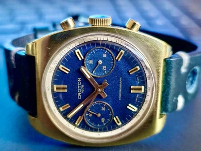 Cronógrafo vintage de crotón suizo Valjoux 7733 reparado - juego en caja - esfera azul Foto 1 de 4