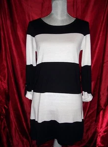 Tommy Bahama Women's Beach Sweater Pullover Black & White Stripe Medium NWT $118 - Bild 1 von 7