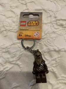 LEGO STAR WARS CHEWBACCA MINIFIGURE KEYCHAIN 853451 - Picture 1 of 2