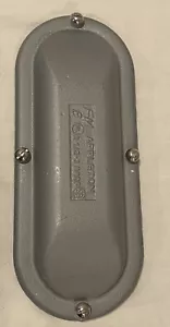 (QTY 1) APPLETON 880F 2-1/2" - 3" FORM 8 CAST IRON COVER, 34.5 CU. IN. - Picture 1 of 7