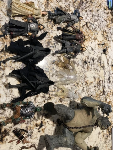LOTR Figure & Accessories Lot Cave Troll , Ring Wraith Etc X12 Cover