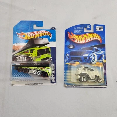 LOTE DE 2 Hot Wheels HW City Works (deslizador trasero) código secreto (tee'd off) Foto 1 de 4