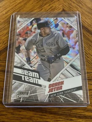 2021 Topps Stadium Club Chrome Derek Jeter Beam Team Wave Refractor - Image 1 of 2
