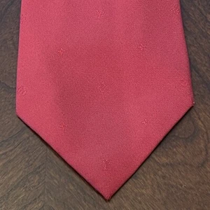 Louie Vuitton Red 100% Silk Men’s Neck Tie Made In Italy Logo Print - Picture 1 of 11