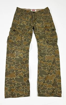 Pantalones de camuflaje Levis Cargo niños/jóvenes talla 12 pantalones regulares cintura 26" Foto 1 de 4
