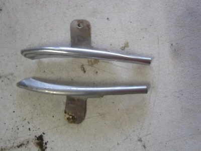 73 CUTLASS SUPREME PUERTA DELANTERA ESQUINA SUPERIOR MOLDURAS OEM PAR LH RH Foto 1 de 3