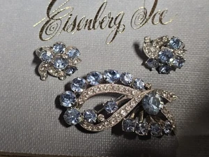 Vintage EISENBERG ICE klar + rauchblau Strass Brosche/Anstecknadel Ohrringe Set - Bild 1 von 6