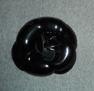 NWOT Chanel Vintage Beautiful Leather Flower Brooch Color Black Made In France - Picture 1 of 5