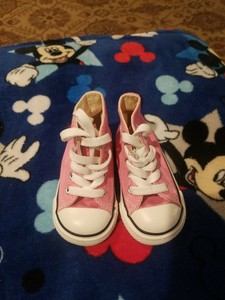 chuck taylor baby shoes