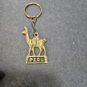 Llavero Souvenir Perú Metal Latón Llama - Imagen 1 de 3