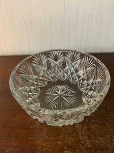 Coppa Centro Tavola Intagliata In Cristallo Di Saint Louis Modello1 - Foto 1 di 7