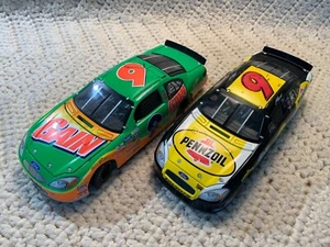 1/24 Caliper Jeff Burton Lot Of 2 Pennzoil/Gain Roush Racing Ford Taurus NASCAR - Picture 1 of 23