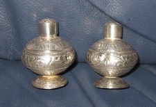 Affascinante sale e pepe in argento 800. Lavorate con sapiente maestria. Rare.