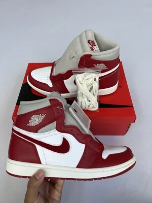 Nike Air Jordan 1 Retro High OG (W) Varsity Red DJ4891-061 Women’s 11 Men’s 9.5 - Image 1 of 4