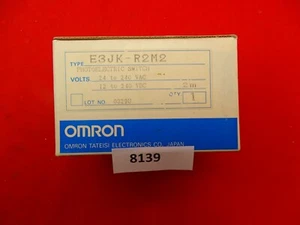 Omron E3JK-R2M2-2M E3JK-R2M2 Photoelectronic Sensor - Picture 1 of 3