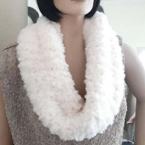 Scaldacollo Infinity Scarf effetto pelliccia artigianale a maglia - bianco - Imagen 1 de 1