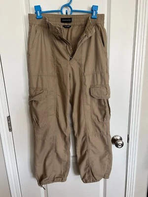 Pantalones cargo utilitarios Youth Aeropostale, talla pequeña, usados Foto 1 de 4