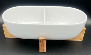 Nuevo Cajón y Barril Horno a Mesa Dos Piezas Plato para Servir con Soporte de Madera Blanco - Imagen 1 de 9