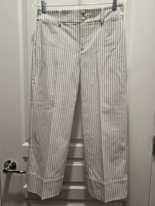 PANTALONE CROP CHICO'S BIANCO CON GESSATO BLU GAMBA LARGA TAGLIA 0 (PICCOLO) - Foto 1 di 3