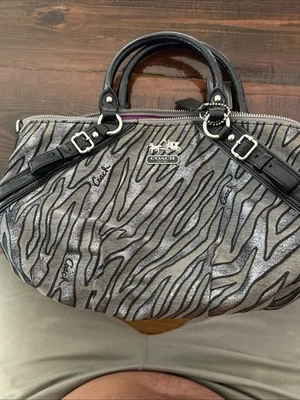 Coach Madison Sophia Lurex Zebra Jacquard Gallery Tote Bag Purse Satchel-15925. - Image 1 of 4