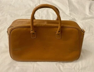 Vintage Remploy Tan Leather Holdall. 18 x 11 x 6”. BEAUTIFUL CLEAN CONDITION - Picture 1 of 23