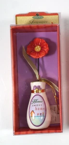 V4 Home sweet Home TINY TREASURES Mini flower vase figurine - Picture 1 of 3