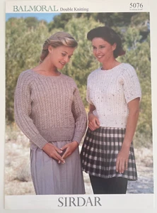 Damen Pullover Zopfmuster Streifen STRICKMUSTER Long + Kurzpullover Sirdar 5076 - Bild 1 von 7