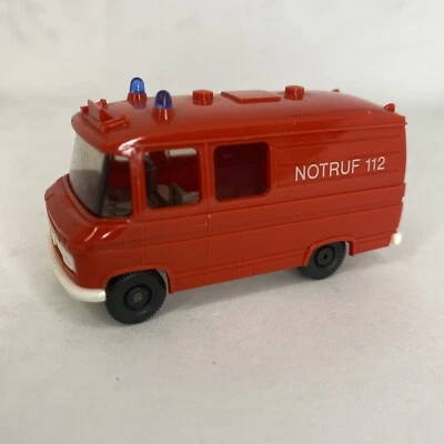 Wiking HO 1/87 Mercedes-Benz 406 Fire Department Ambulance MPN 608 - Image 1 of 4