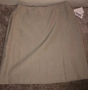 NWT Vintage Tan Plaid Side Slit Lightweight Skirt Modern Essentials Jr Sz 3 - Picture 1 of 7