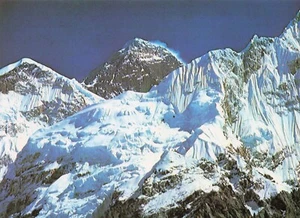 Mt. Everest flankiert von Nuptse Kathmandu, Nepal Hotel Crystal 4,25 x 5,25 Stck. - Bild 1 von 2