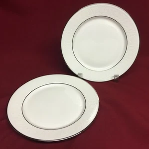 Juego de (2) platos de pan y mantequilla Lenox Hannah Platinum de 6 1/2" - Imagen 1 de 4