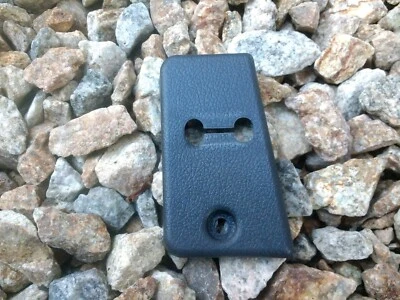 Серый крюк-якорь отделка для заднего сиденья 86 87 88 89 90 91 92 Toyota Supra - Изображение 1 из 2