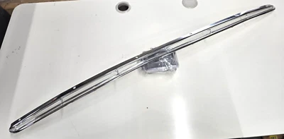 Rejilla de aire fresco de aluminio limpia Mercedes 250S 250SE 280S 280SE 300SEL 1088360165 Foto 1 de 4