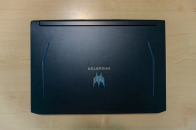 Acer Predator Helios 300 (17.3”) – i7-9750H – GTX 1660 Ti – 32GB RAM -Trattabile - Immagine 1 di 4