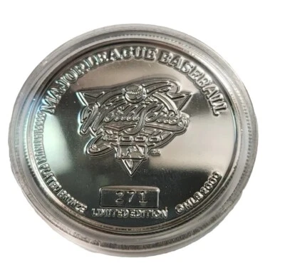 USA 2000 3RD CONSECUTIVE WORLD SERIES NEW YORK YANKEES MEDALLION # 271 - Image 1 of 4