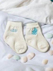 HANDMADE PERSONALISED BABY SOCKS EMBROIDERED COTTON BABY BOY GIRL GIFT - Picture 1 of 8