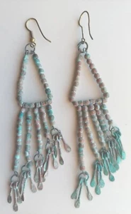 Pendientes de gancho colgantes artesanales con cuentas de cobre envejecido verde azulado múltiples formas - Imagen 1 de 7