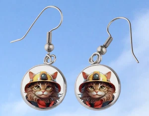 Anime Katze Mädchen Feuerwehr Rettungsfrau Cabochon Ohrringe Weihnachtsgeschenk Z180 - Bild 1 von 1