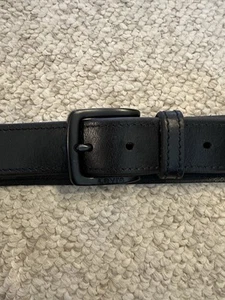 Levi's Men's Black Casual Rivet Bonded Leather Belt Size XL 42-44 - Picture 1 of 5