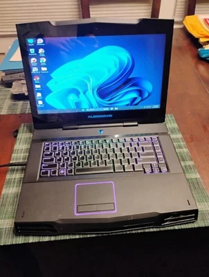 Portátil Alienware M15X Intel I7-920xm 8 GB RAM 256 G SSD 15,6 Windows 11 solo piezas Foto 1 de 4