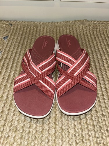 Sandali Clarks Cloudsteppers rosa polvere slide taglia 10 usati in ottime condizioni