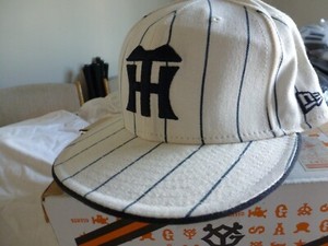 NEW NEW ERA Japan OSAKA HANSHIN TIGERS Baseball FIT Cap Hat WHITE NAVY 7 3/8 USA