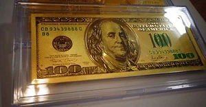 BILLETE DE 24 QUILATES 99.9% ORO $100 DÓLAR *SELLO VERDE* EE. UU. - EN SOPORTE DE LOSA ACRÍLICA - Imagen 1 de 10