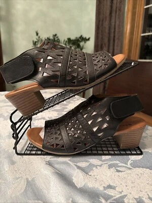 NEW! Spring Step Dorotha 42 10.5 11 Black Cut-Out Leather Block Heel Sandals - Image 1 of 4