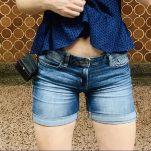 Bermudas GAP para mujer medio muslo midi con puños talla 26-4,5” entrepierna - Imagen 1 de 10