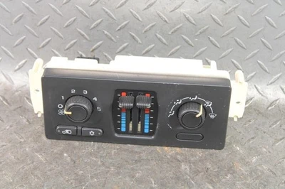 03-04 Silverado Dashboard Dash Dual Zone Manual Heat AC Climate Control Panel OE Foto 1 de 4