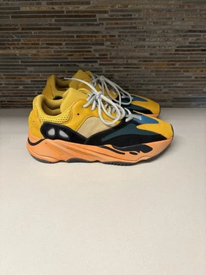 Adidas Yeezy Boost 700 Sun tamanho 9 PADS - Imagem 1 de 4